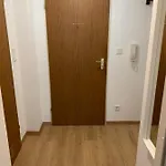 Renoviert, Modern Und Ruhig